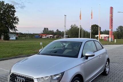 Audi A1 119.000 km 8.300 &euro; Teichland 03185