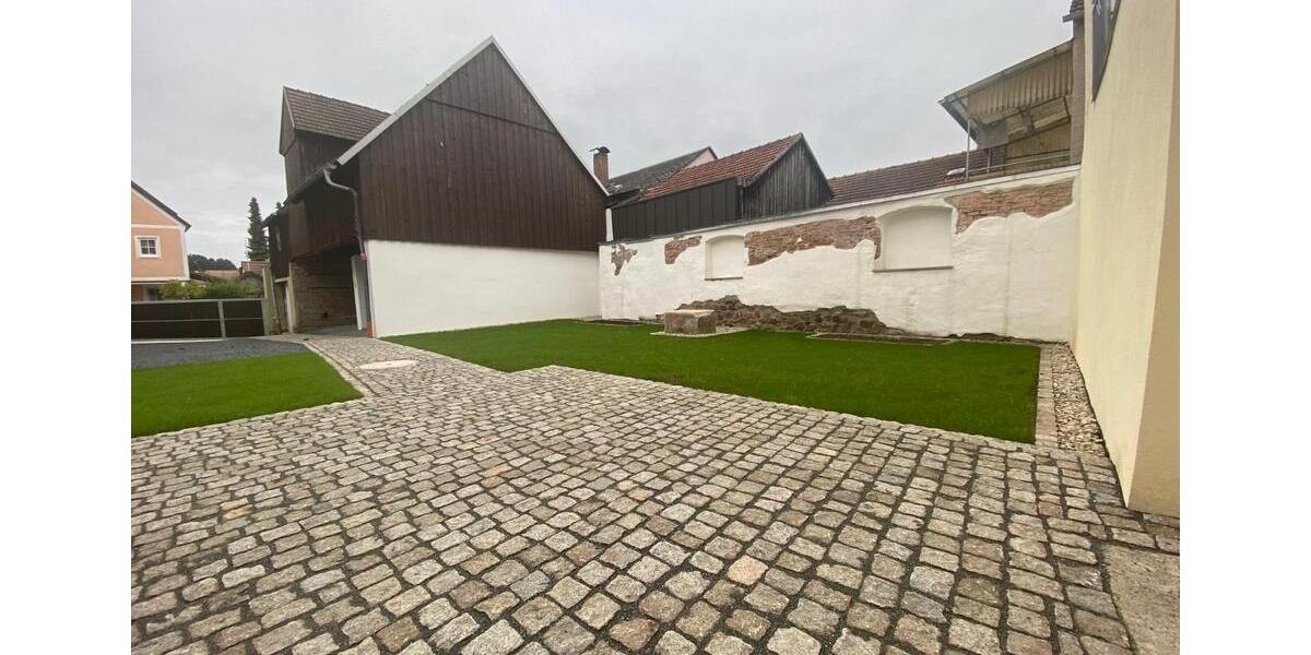 Etagenwohnung Pressath - 3 Zimmer, 105 m&sup2;, 850&euro; | Angebot:24294733