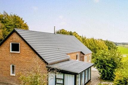Haus Süderlügum - 6 Zimmer, 184 m&sup2;, 152.000&euro; | Angebot:27083626