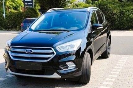 Ford Kuga 61.000 km 14.700 &euro; Auerbach 91275