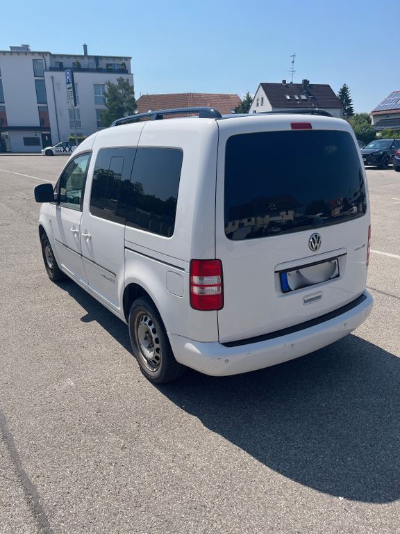 VW Caddy 195.789 km 12.000 € München 81248