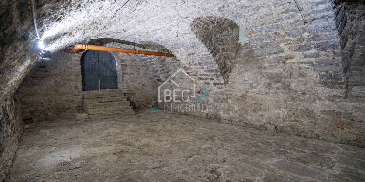 Mehrfamilienhaus, Wohnhaus Neuenstein / Neufels Neufels - 1 Zimmer, 306 m&sup2;, 399.000&euro; | Angebot:26242329