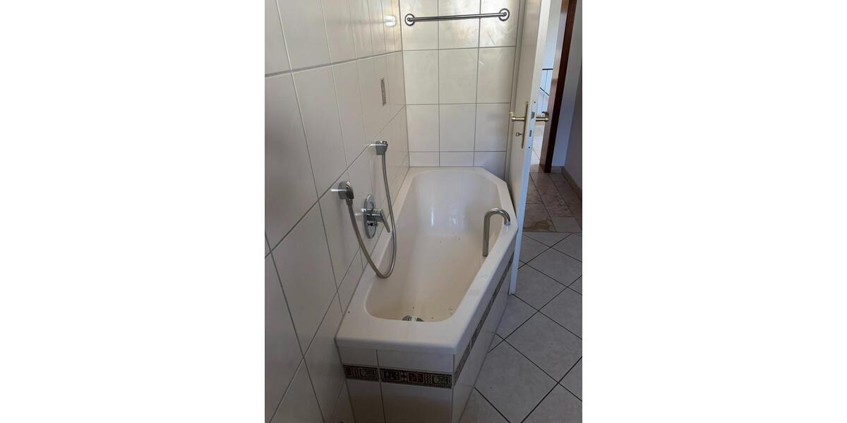 Einfamilienhaus Höchst im Odenwald - 6 Zimmer, 228 m&sup2;, 1.600&euro; | Angebot:23606306