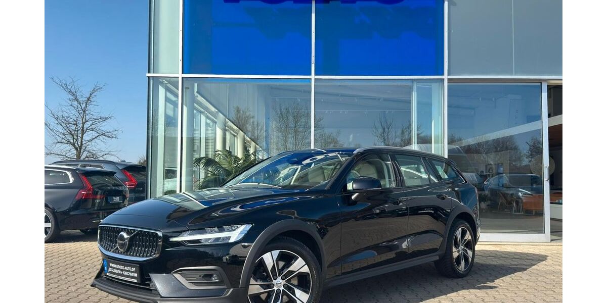 Volvo V60 Cross Country 91.000 km 34.900 &euro; Kirchheim/Teck 73230