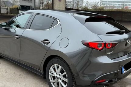 Mazda 3 42.500 km 20.950 &euro; Duisburg 47059