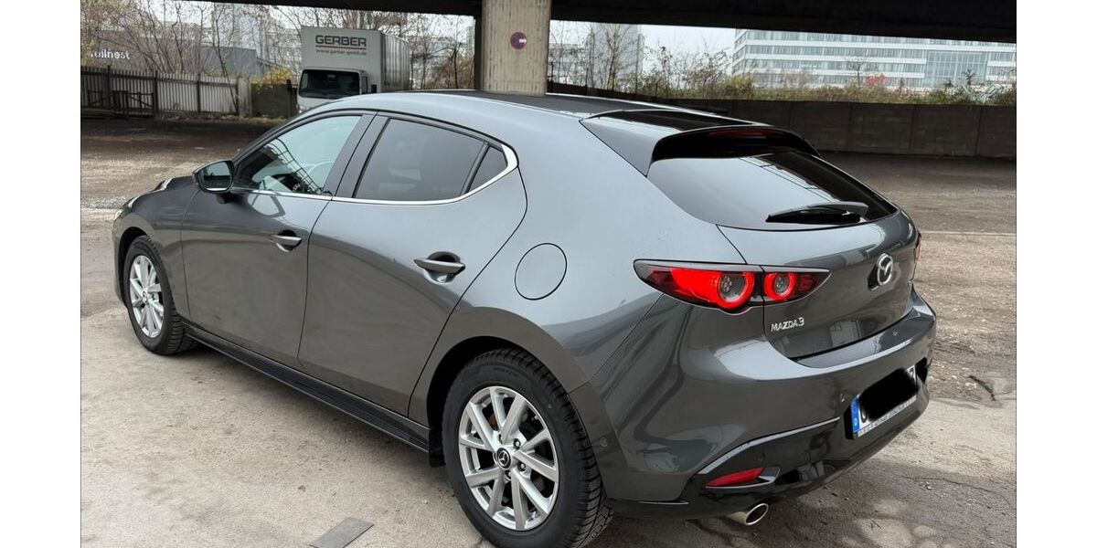 Mazda 3 42.500 km 20.950 &euro; Duisburg 47059