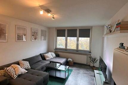 *Top LAGE* 3 Zimmer Wohnung, E.Küche, Balkon , Badewanne +Dusche, 3 zimmer