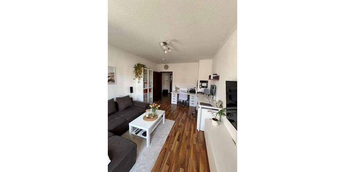 Etagenwohnung Leipzig Sellerhausen-Stünz - 2 Zimmer, 62 m&sup2;, 525&euro; | Angebot:27120181
