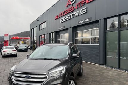 Ford Kuga 64.000 km 14.995 &euro; Bestwig-Nuttlar 59909