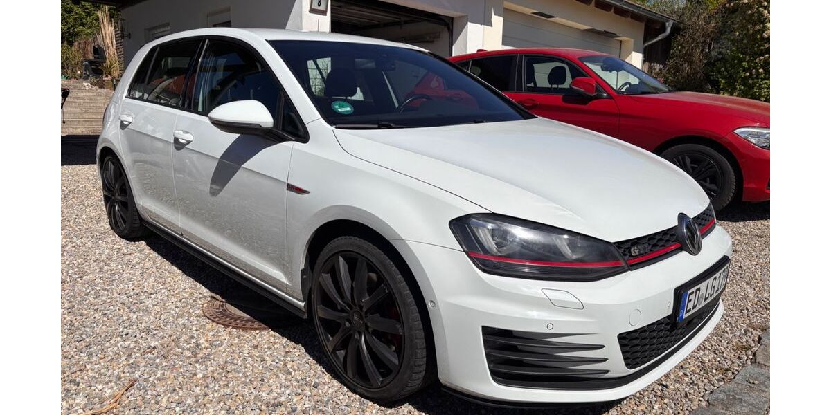 VW Golf 125.000 km 15.800 &euro; Taufkirchen Vils 84416
