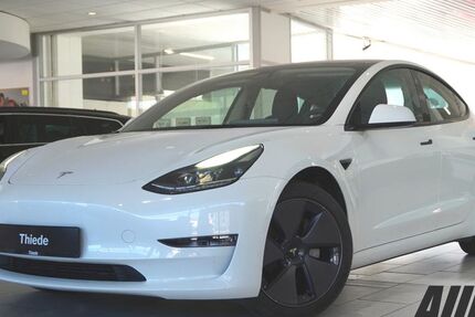 Tesla Model 3 38.300 km 30.420 &euro; Schöningen 38364