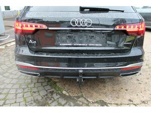 Audi A4 Avant TDi Quatt S-Line Navi AHK Standh Matrix 10.000 km 39.950 &euro; Bonn 53225