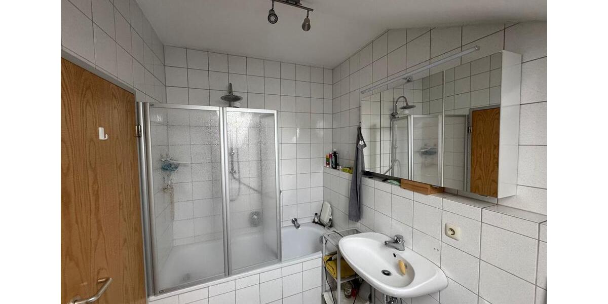 Etagenwohnung Altötting - 2.5 Zimmer, 81 m&sup2;, 670&euro; | Angebot:26341419