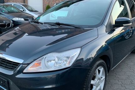 Ford Focus 148.000 km 4.950 &euro; Moers 47443