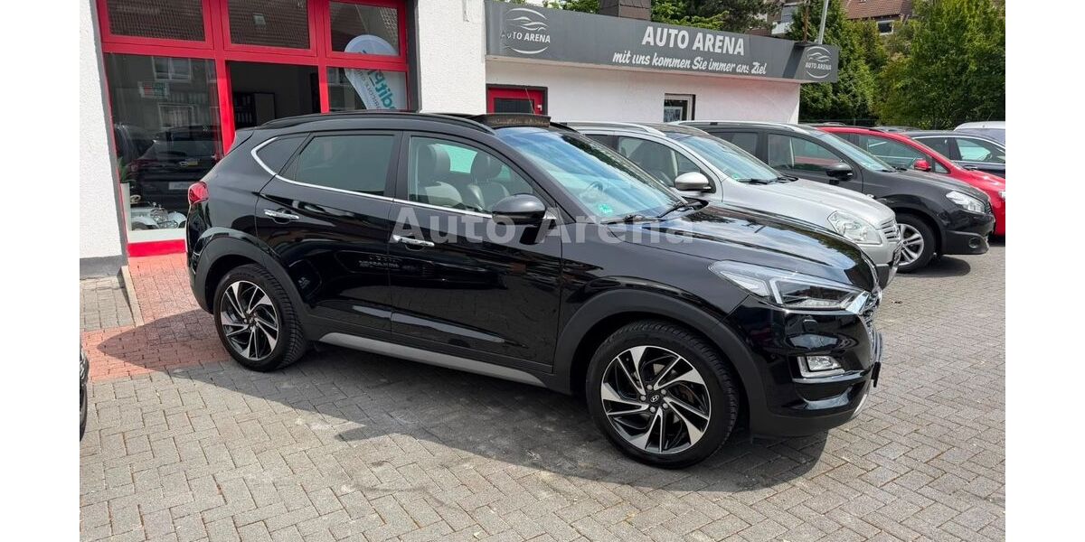 Hyundai TUCSON 185.000 km 17.700 &euro; Hamm 59065