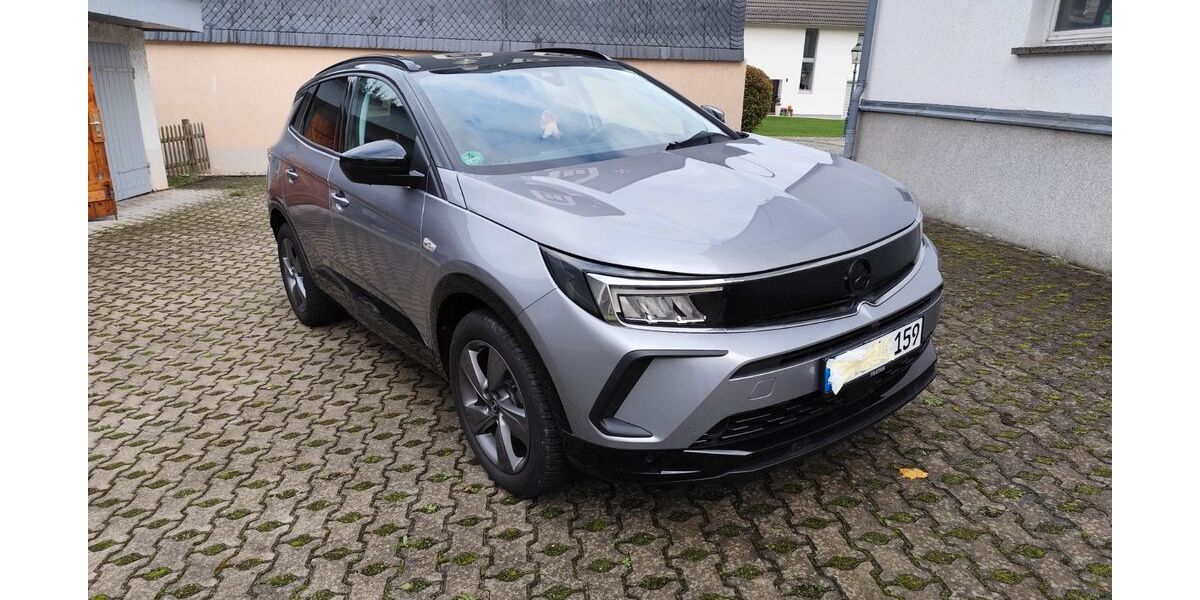 Opel Grandland (X) 33.100 km 19.350 &euro; Breitenbrunn 08359
