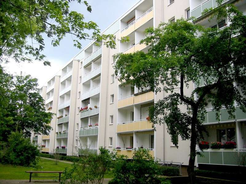 Wohnung zum Mieten in Magdeburg 380 € 64.79 m²
