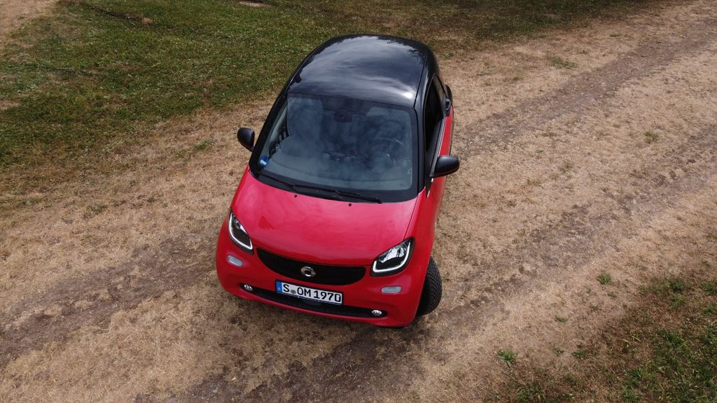 Smart ForTwo 65.000 km 6.900 &euro; Stuttgart 70565