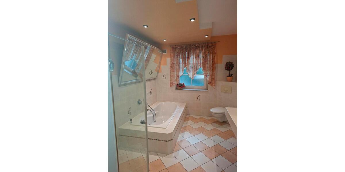 Einfamilienhaus Hitzacker (Elbe) - 7 Zimmer, 250 m&sup2;, 449.000&euro; | Angebot:26317350