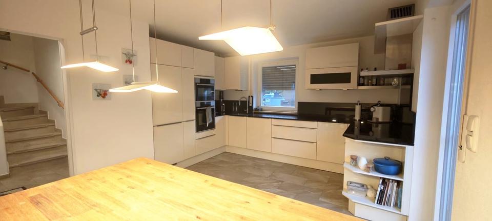 Einfamilienhaus Maisach - 4.5 Zimmer, 125 m&sup2;, 1.900&euro; | Angebot:23672919