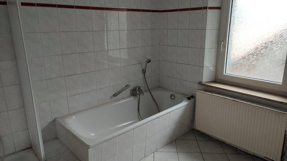 Etagenwohnung Leupoldsgrün - 1 Zimmer, 140 m&sup2;, 350&euro; | Angebot:24676465