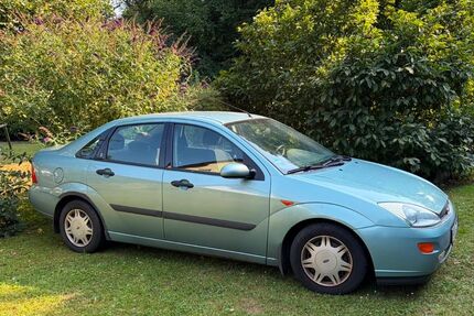 Ford Focus 141.238 km 750 &euro; Stolpen 01833