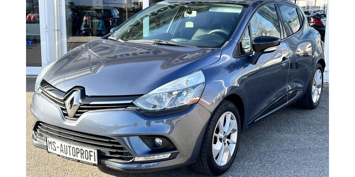 Renault Clio 88.720 km 7.890 &euro; Trossingen 78647