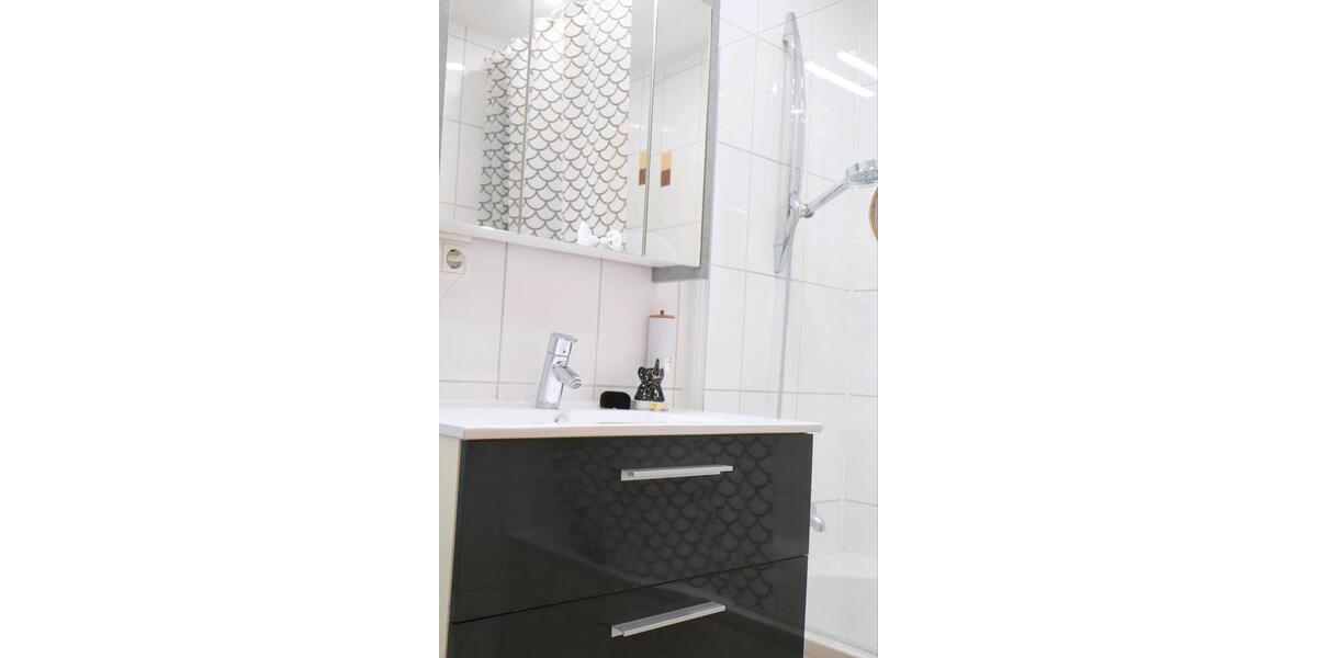 Hochparterre Hameln Kernstadt - 3 Zimmer, 70 m&sup2;, 130.000&euro; | Angebot:27078099