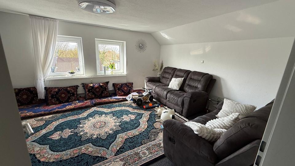 Dachgeschoßwohnung Wiefelstede - 4.5 Zimmer, 130 m&sup2;, 1.550&euro; | Angebot:26196720