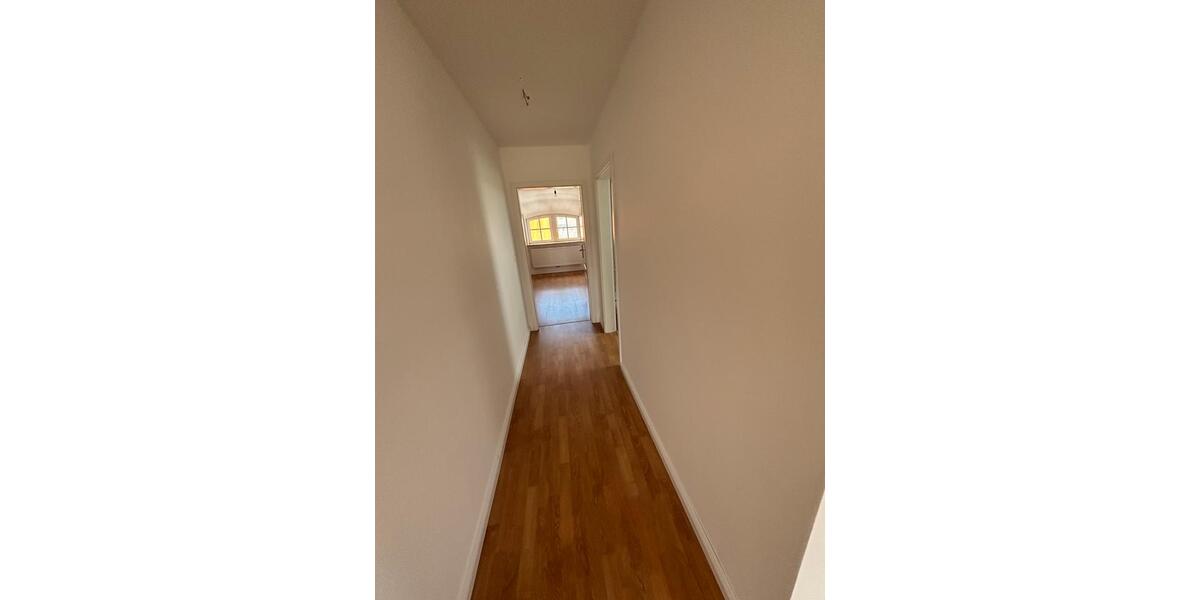 Dachgeschoßwohnung Aukrug - 2.5 Zimmer, 75 m&sup2;, 1.000&euro; | Angebot:25312911