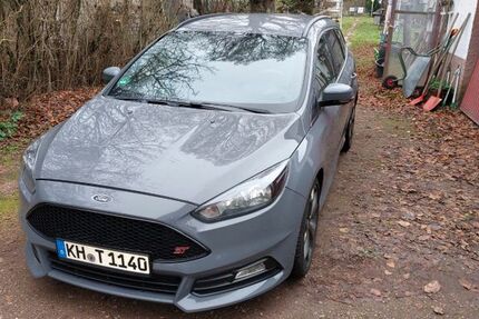 Ford Focus 100.500 km 14.750 &euro; Bad Kreuznach 55545