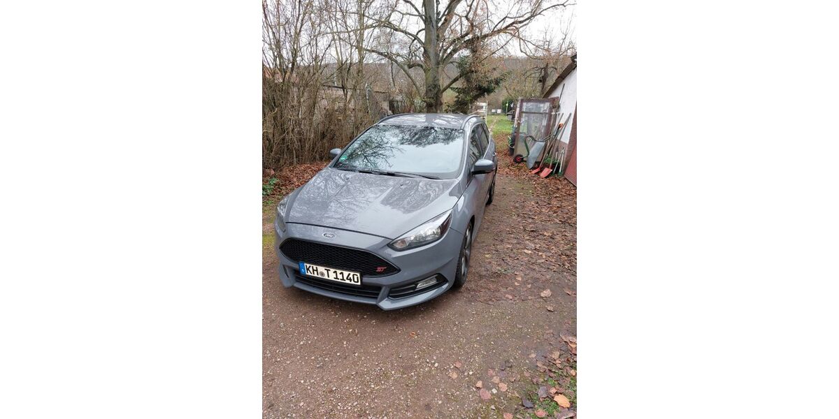 Ford Focus 100.500 km 14.750 &euro; Bad Kreuznach 55545
