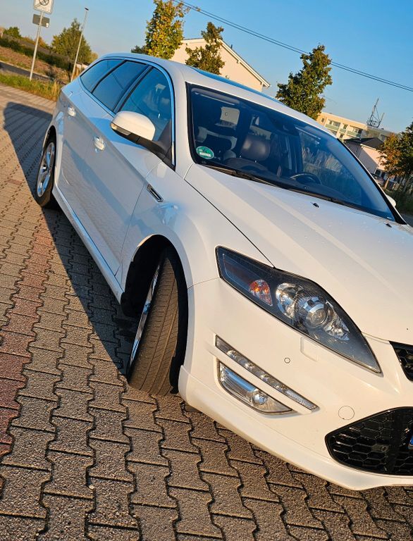Ford Mondeo 244.000 km 11.900 € Mittweida 09648