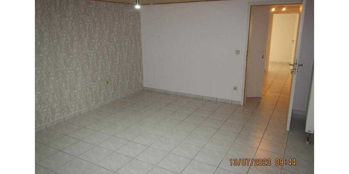 Doppelhaushälfte Freudenberg - 9 Zimmer, 173 m&sup2;, 410.000&euro; | Angebot:26694065