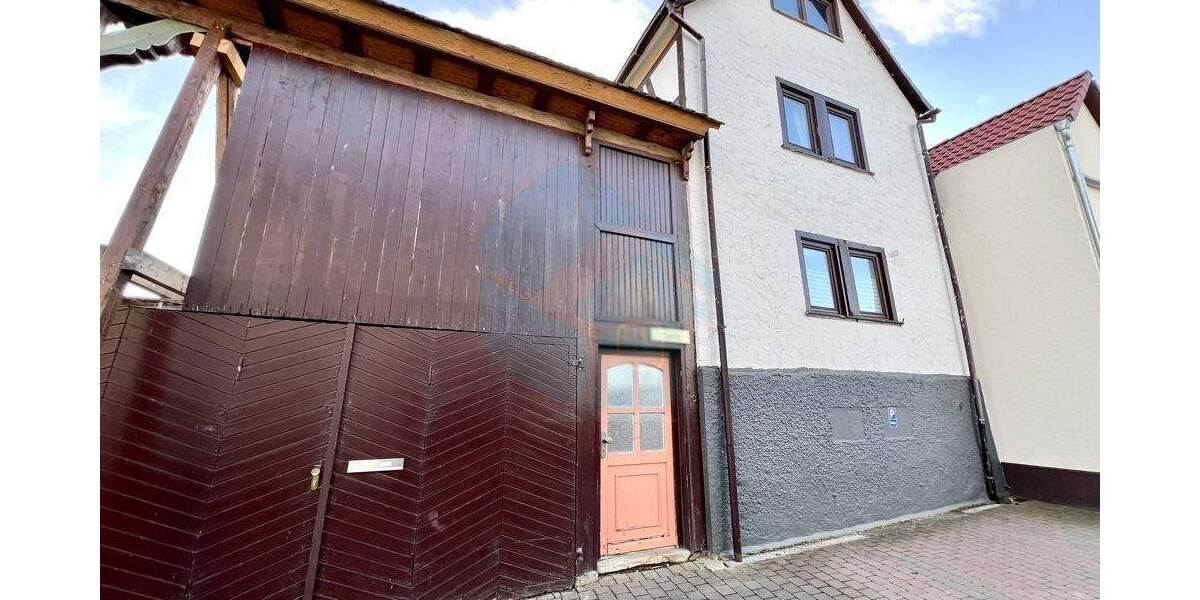 Einfamilienhaus Butzbach / Hoch-Weisel Hoch-Weisel - 5 Zimmer, 129 m&sup2;, 179.000&euro; | Angebot:25385969