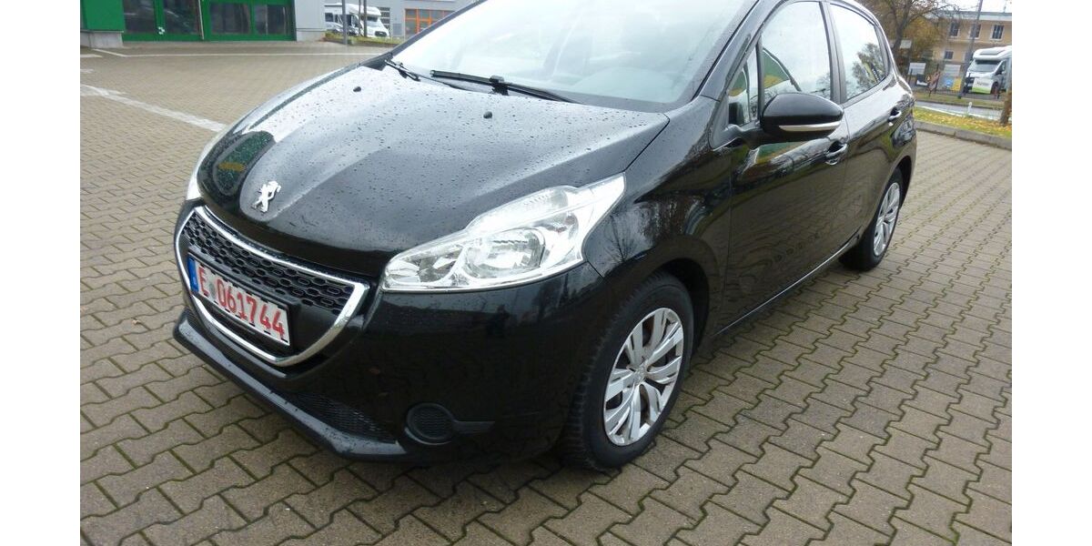 Peugeot 208 91.000 km 4.999 &euro; Essen 45144