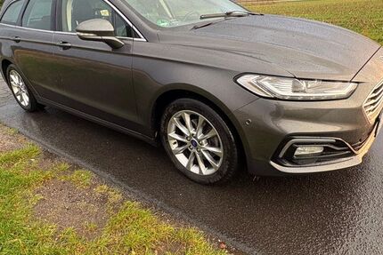 Ford Mondeo 78.000 km 15.700 &euro; Lahn 49757