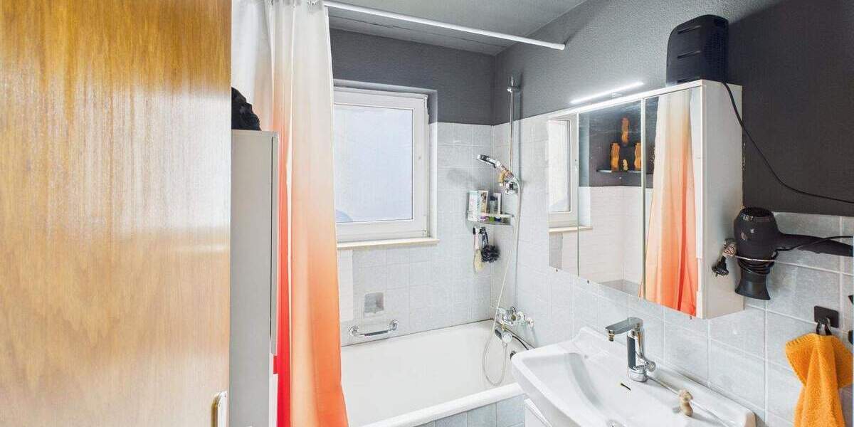 Etagenwohnung Freiberg Heutingsheim - 3 Zimmer, 70 m&sup2;, 239.000&euro; | Angebot:25355722