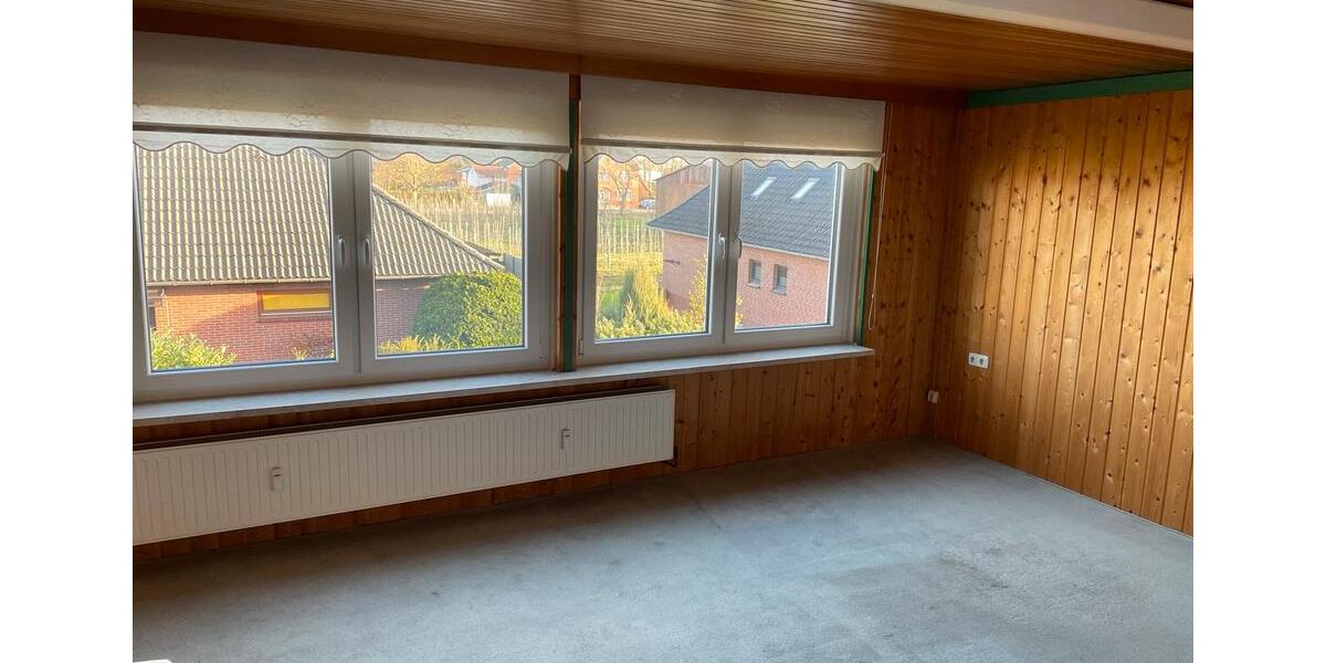 Dachgeschoßwohnung Drochtersen - 5 Zimmer, 110 m&sup2;, 1.400&euro; | Angebot:25992616