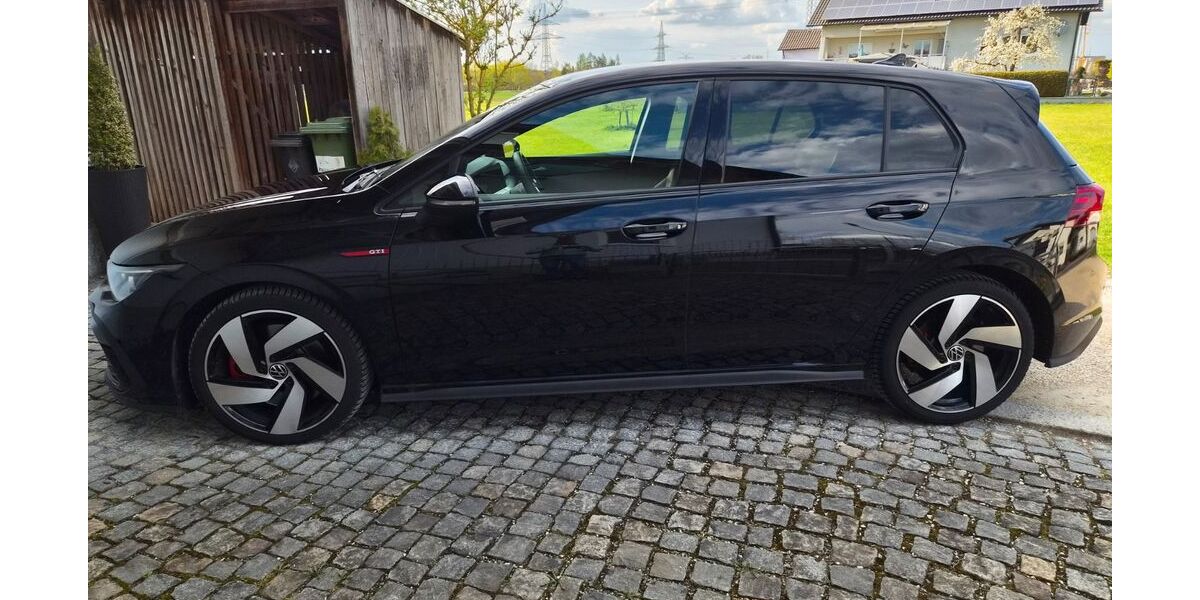 VW Golf 61.000 km 24.499 &euro; Schwandorf 92421