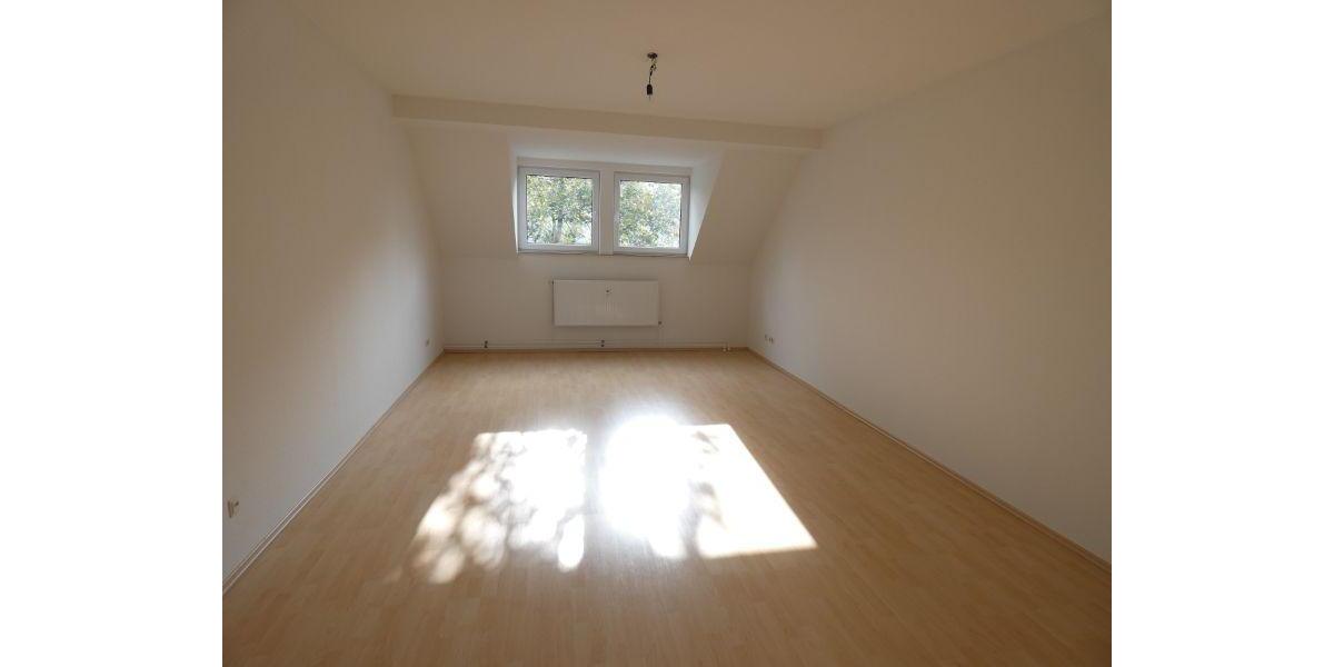 *** Viiiiel Platz! 5 Zimmer-Wohnung mit eigenem Gartenanteil!**** 5 zimmer