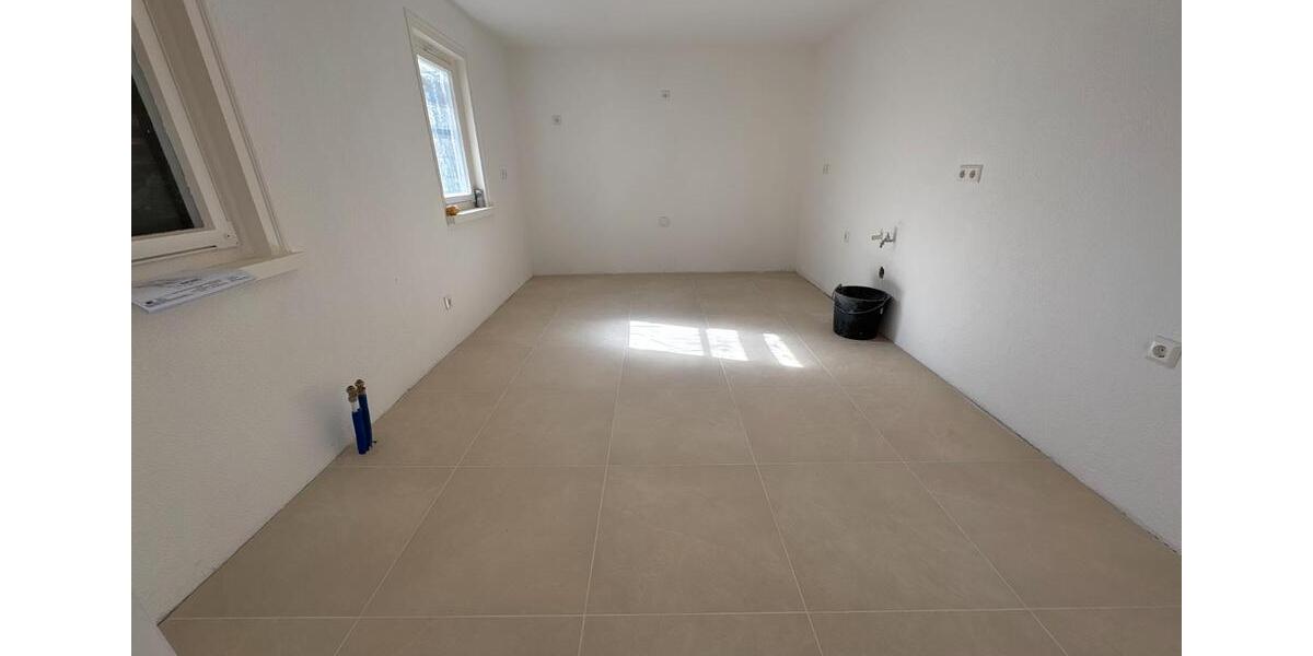 Einfamilienhaus Esslingen am Neckar Oberesslingen - 4.5 Zimmer, 140 m&sup2;, 2.150&euro; | Angebot:26251407