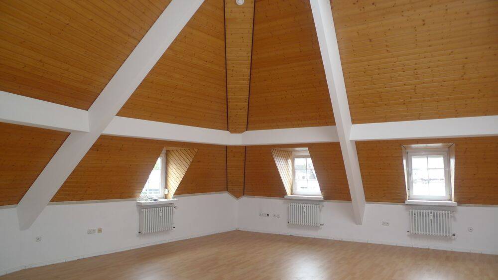 Etagenwohnung Trier Innenstadt - 4 Zimmer, 166 m&sup2;, 1.350&euro; | Angebot:26887574