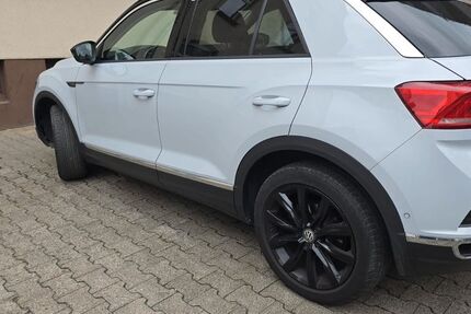 VW T-Roc 98.500 km 16.950 &euro; Frankfurt am Main 60385