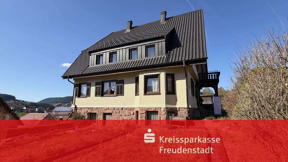 Einfamilienhaus Baiersbronn - 8 Zimmer, 245 m&sup2;, 450.000&euro; | Angebot:26367167