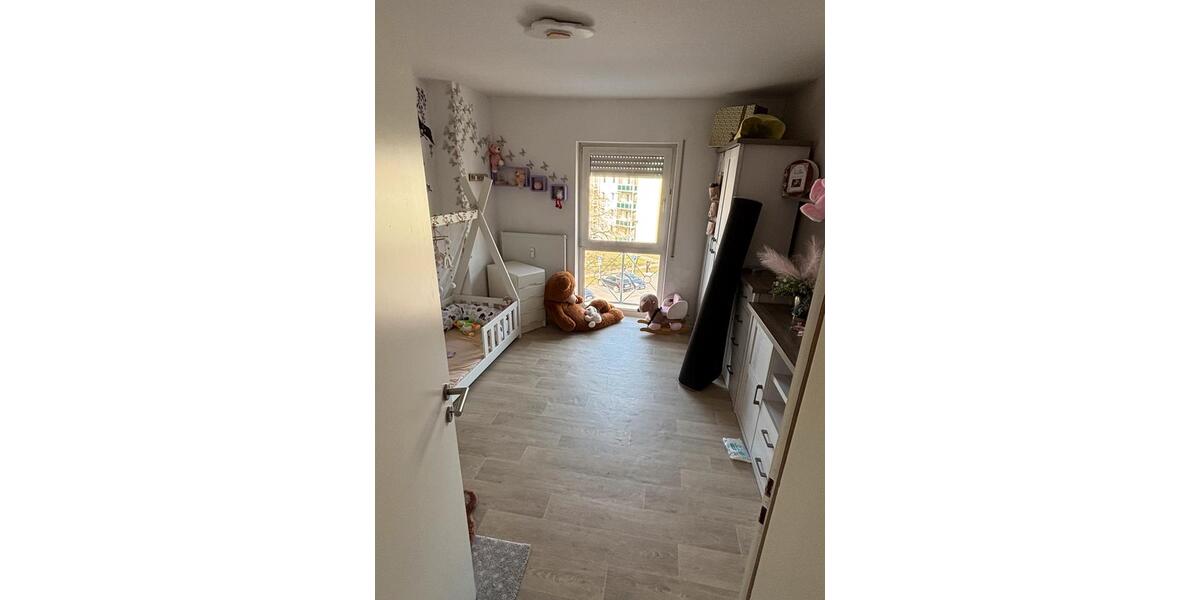 Etagenwohnung Stadtilm - 3 Zimmer, 77 m&sup2;, 650&euro; | Angebot:25404968