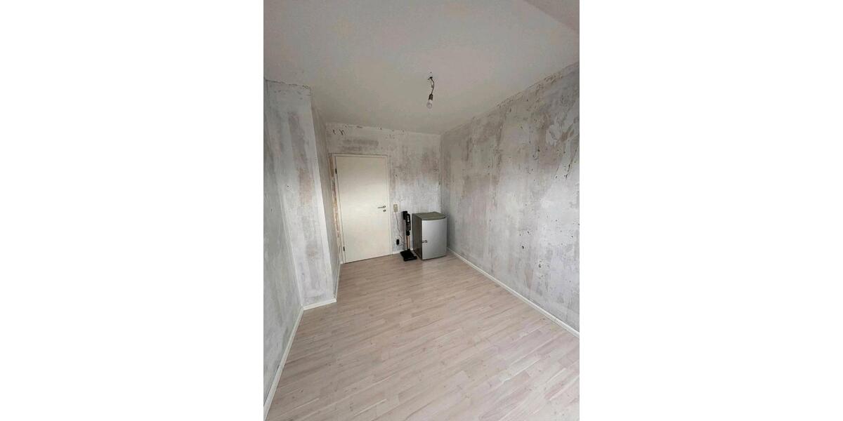 Dachgeschoßwohnung Eiterfeld - 3 Zimmer, 83 m&sup2;, 530&euro; | Angebot:25933526