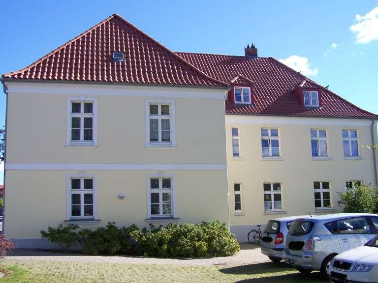 Wohnung zum Mieten in Franzburg 501 € 77.2 m²