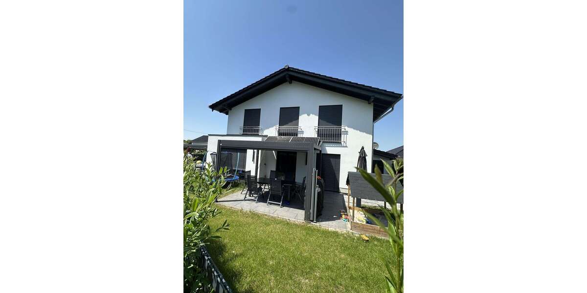 Einfamilienhaus Sankt Katharinen (Landkreis Neuwied) - 7 Zimmer, 180 m&sup2;, 2.400&euro; | Angebot:26732666