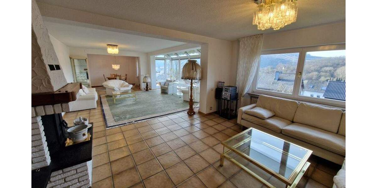 Hochwertig erbautes Einfamilienhaus in familienfreundlicher Lage von Eiserfeld! 4 zimmer